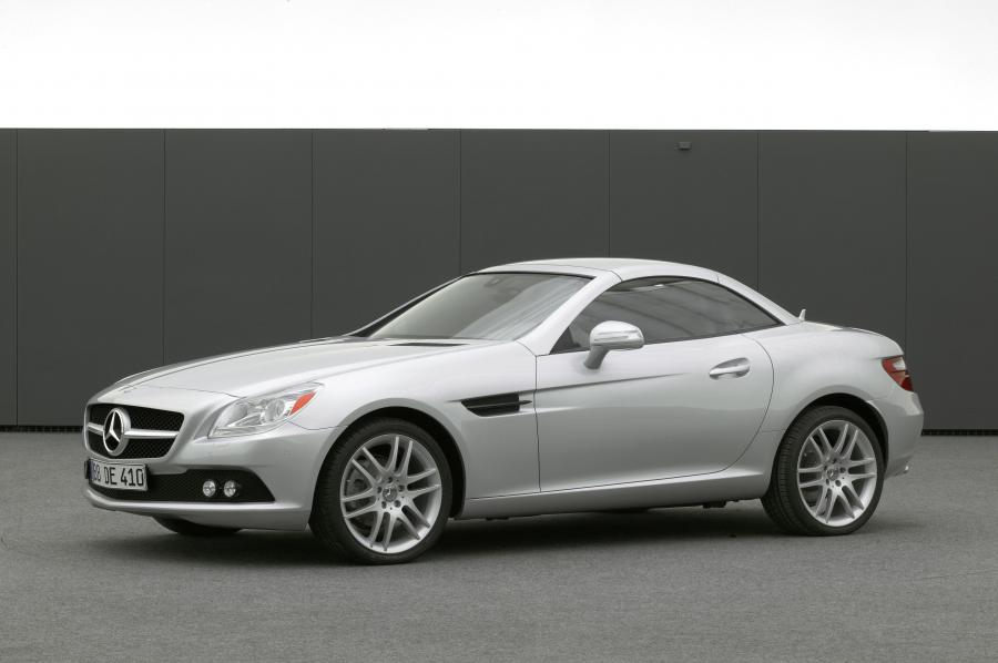  Mercedes-Benz SLK350 2011 года  (фото 1 из 177)